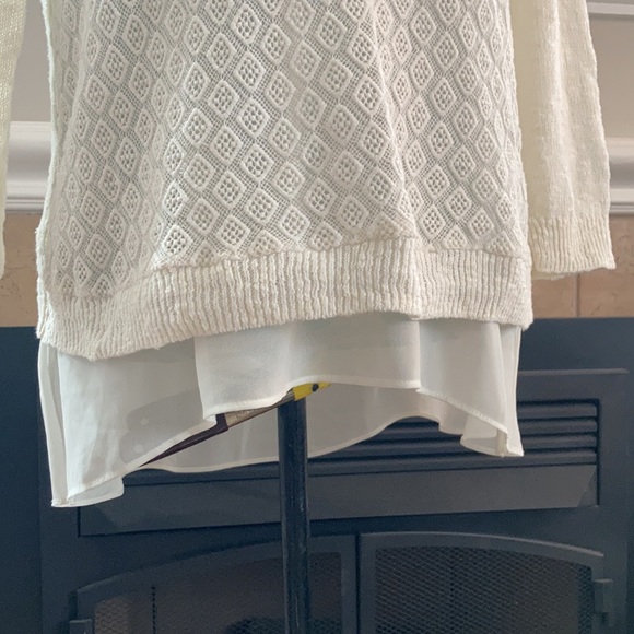 Women’s Large Lucky Brand Cream Pointelle Sweater with high/low camisole - Picture 3 of 10